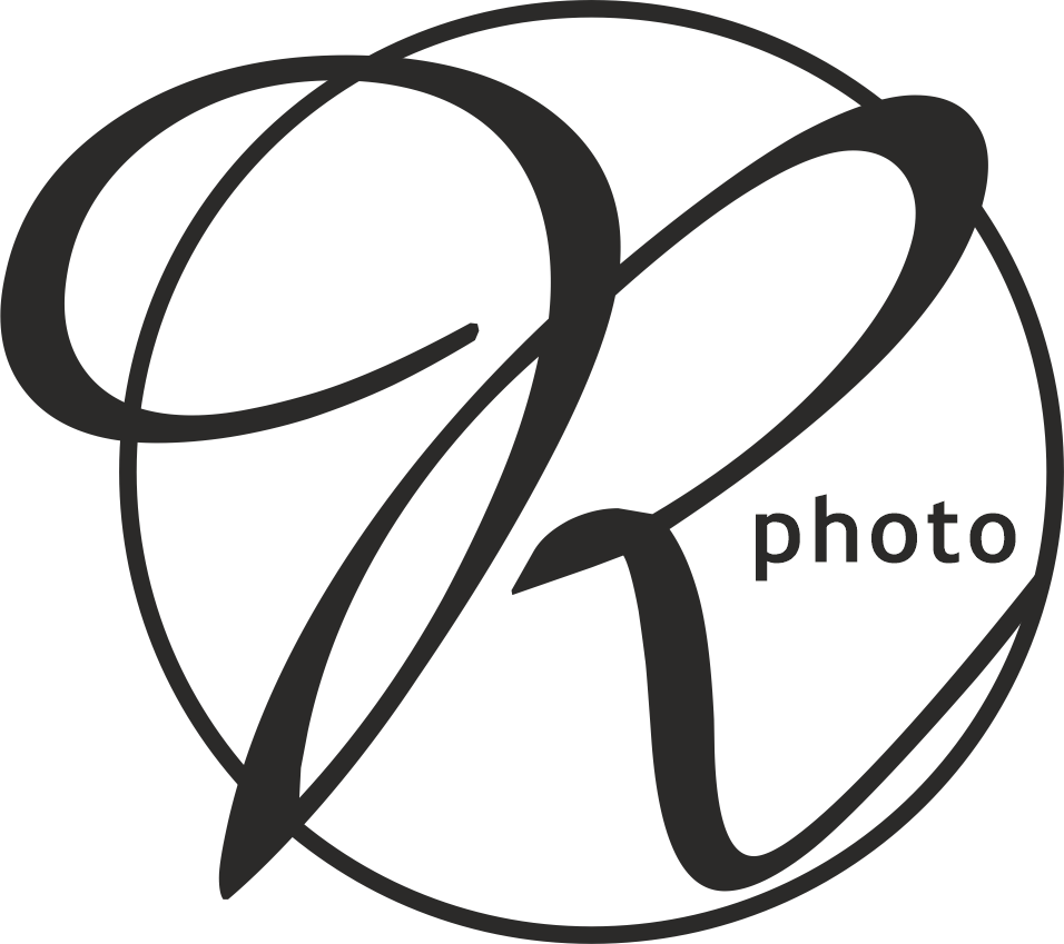 R Photo